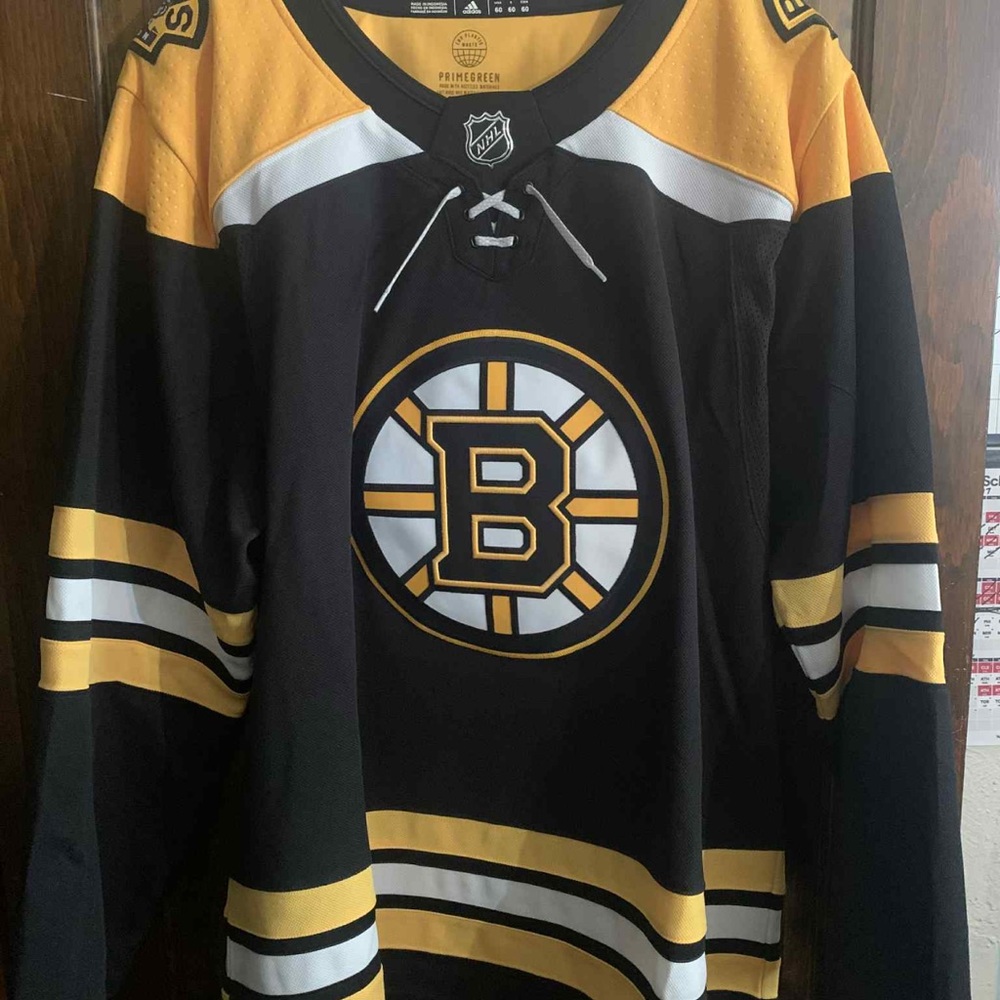 Boston Bruins Adidas Black and Gold Hockey Jersey sz 60 (3xl)